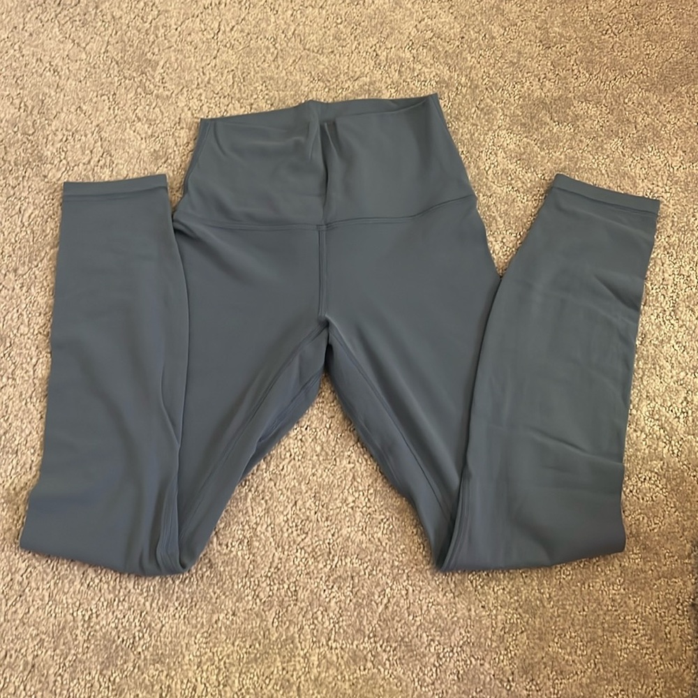 Lululemon Align High Rise Legging Size 2 Chambray 25” Inseam